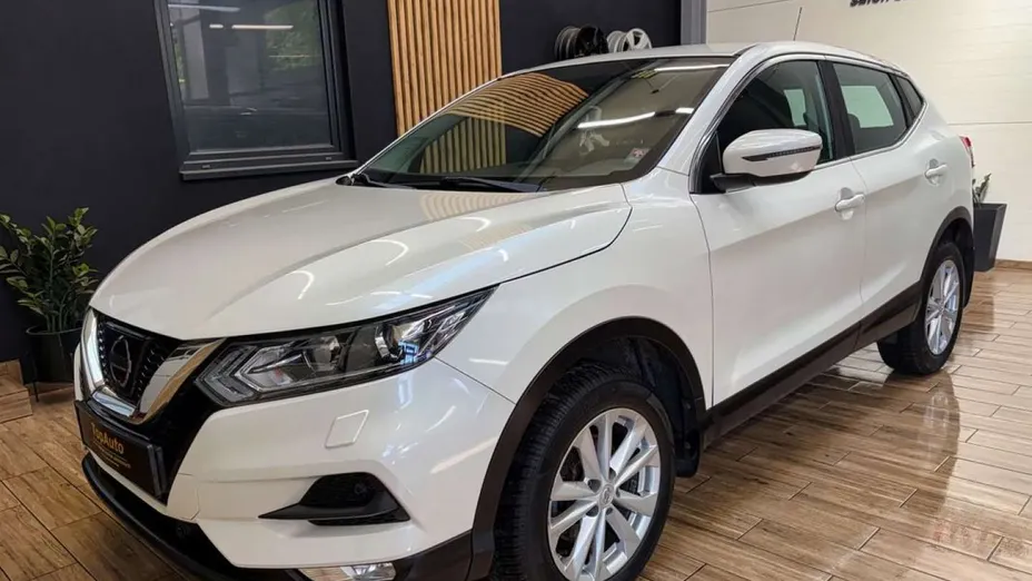 NISSAN Qashqai -