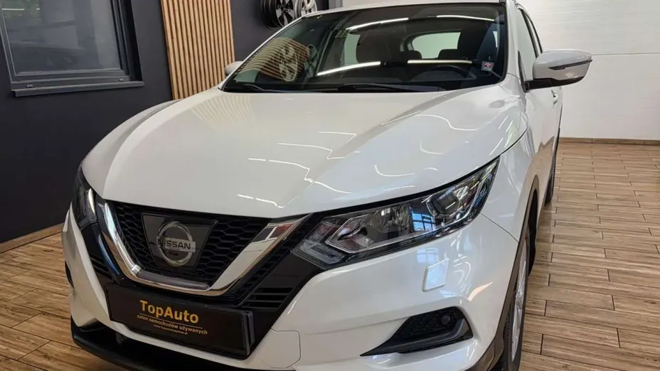 NISSAN Qashqai -