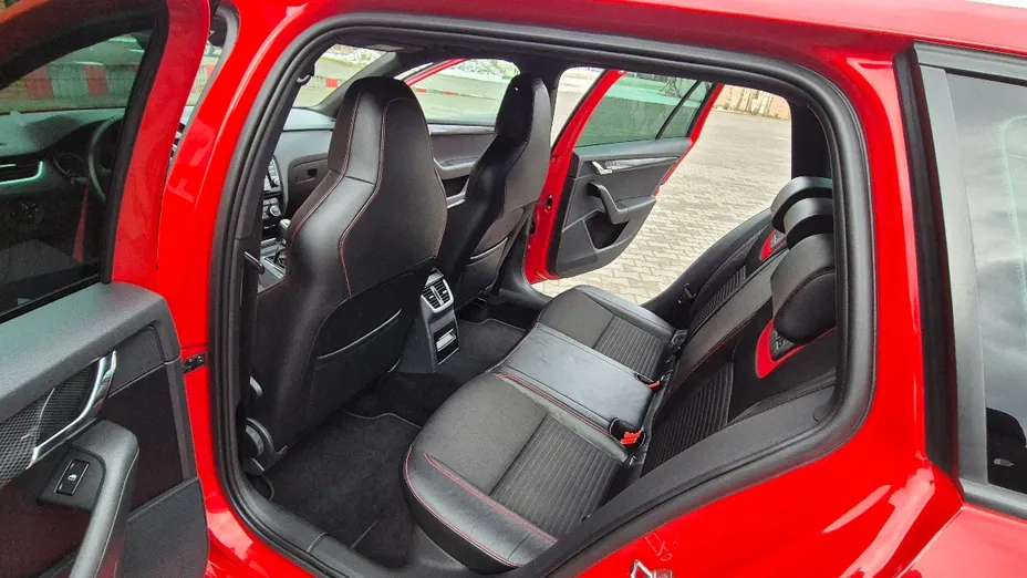 SKODA Octavia -