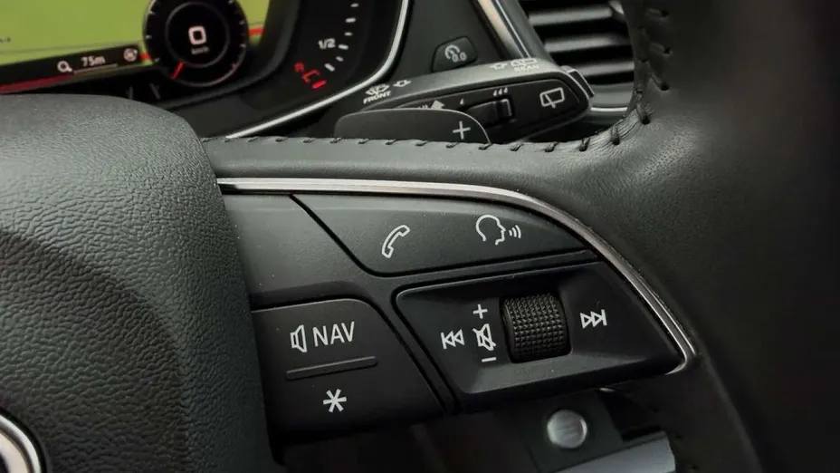 AUDI Q5 -