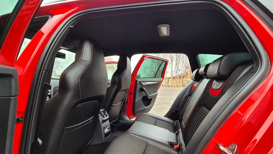 SKODA Octavia -