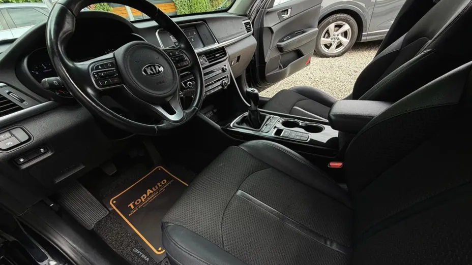 KIA Optima -