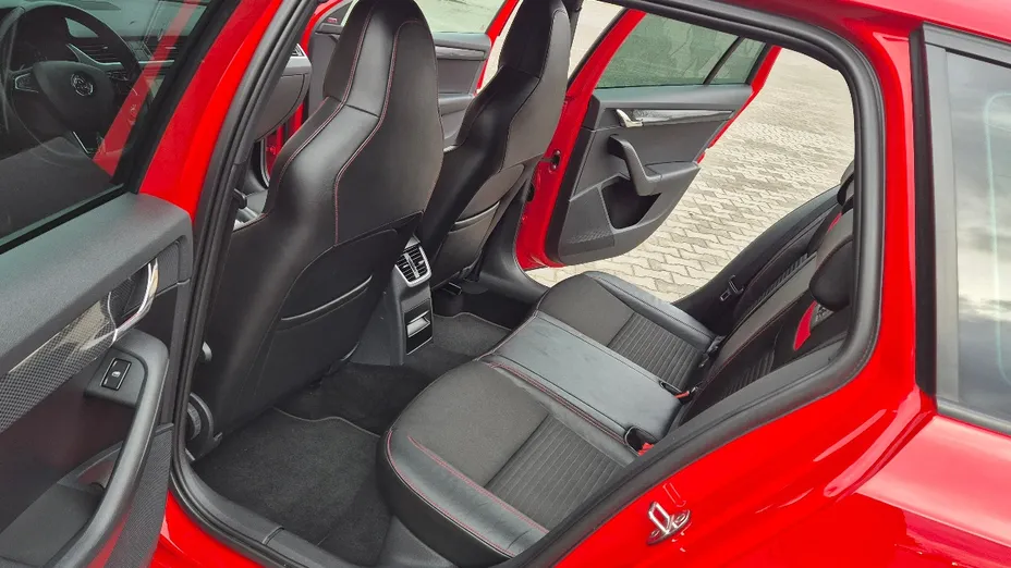 SKODA Octavia -
