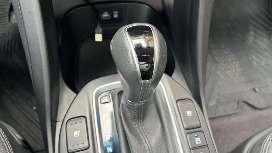 HYUNDAI Santa Fe -