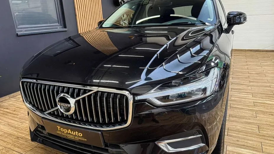 VOLVO XC60 -