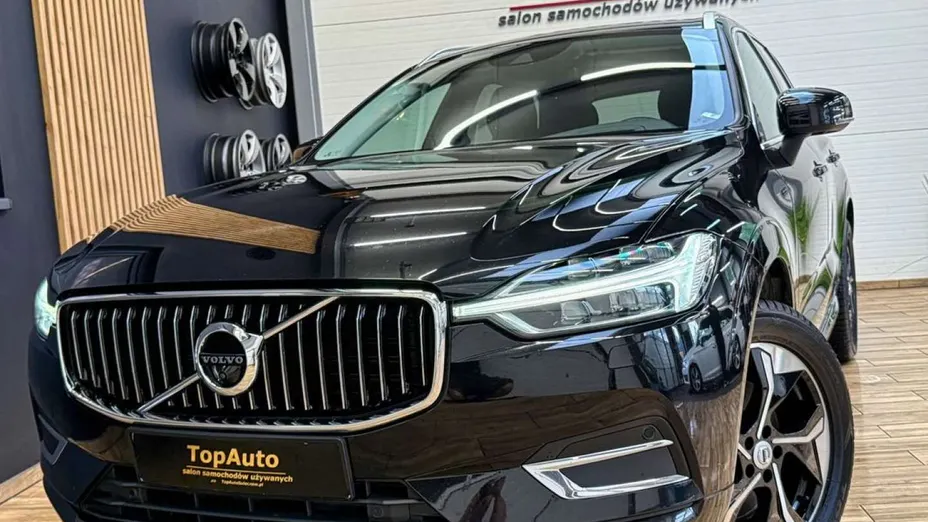 VOLVO XC60 -