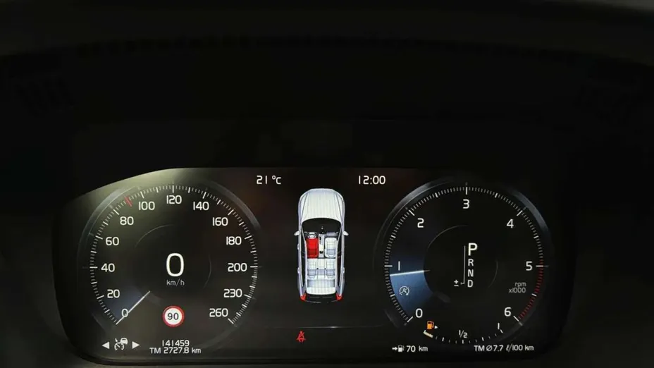 VOLVO XC60 -