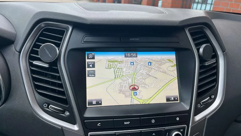 HYUNDAI Santa Fe -
