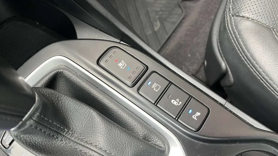 HYUNDAI Santa Fe -