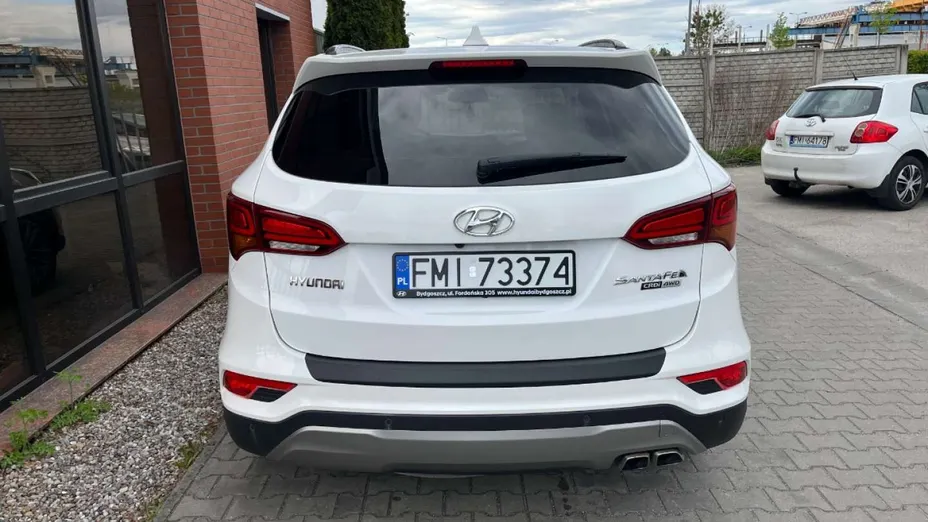 HYUNDAI Santa Fe -