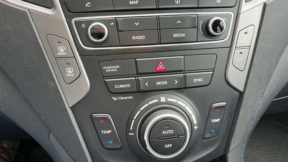 HYUNDAI Santa Fe -