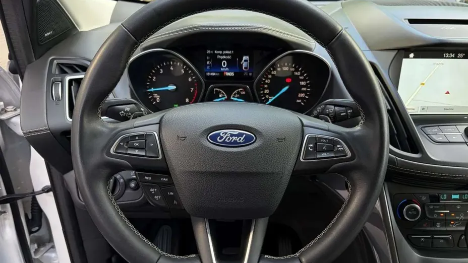 FORD Kuga -