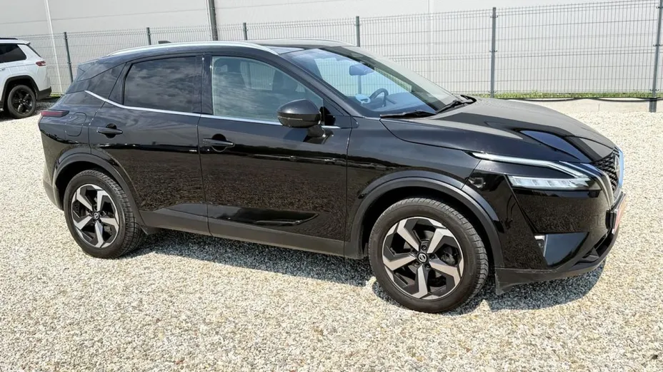 NISSAN Qashqai -