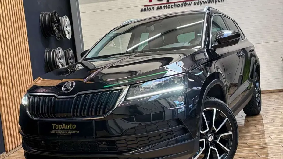 SKODA Karoq -
