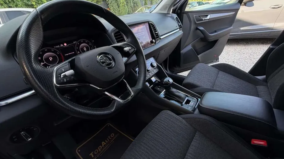 SKODA Karoq -