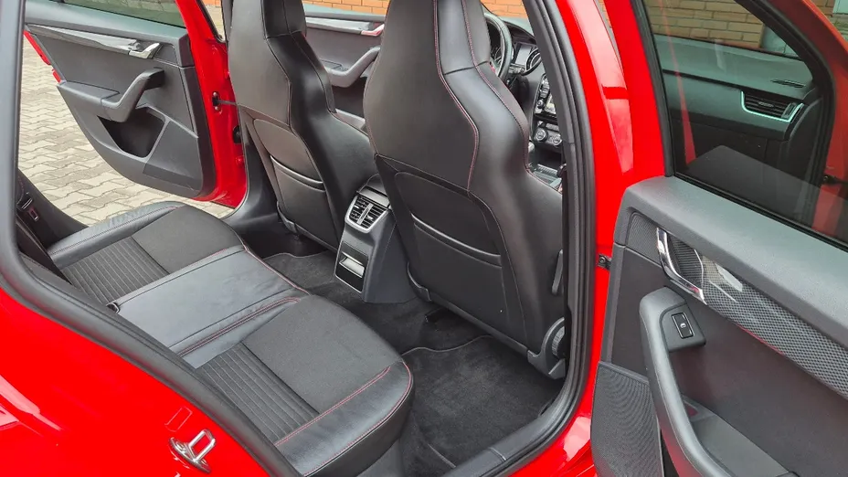 SKODA Octavia -