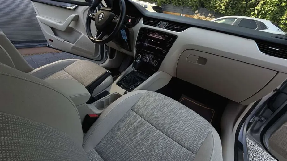 SKODA Octavia -