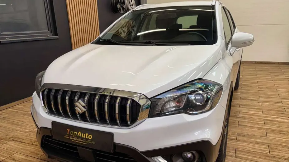 SUZUKI SX4 -
