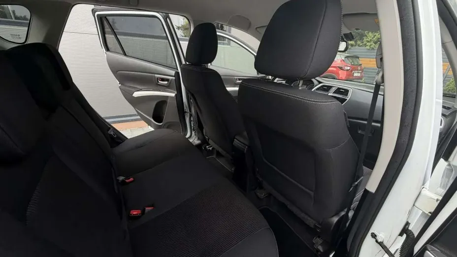 SUZUKI SX4 -