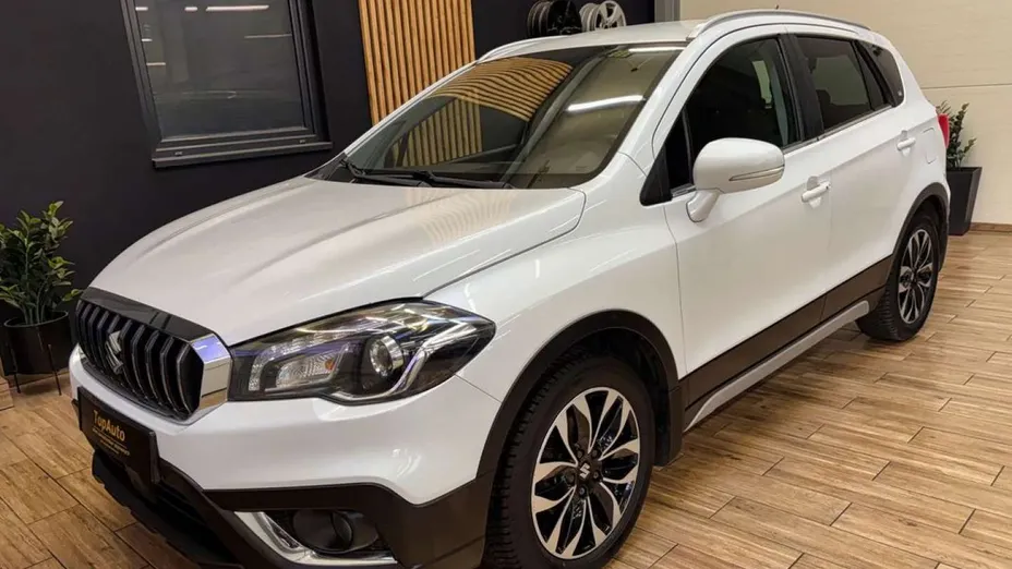 SUZUKI SX4 -