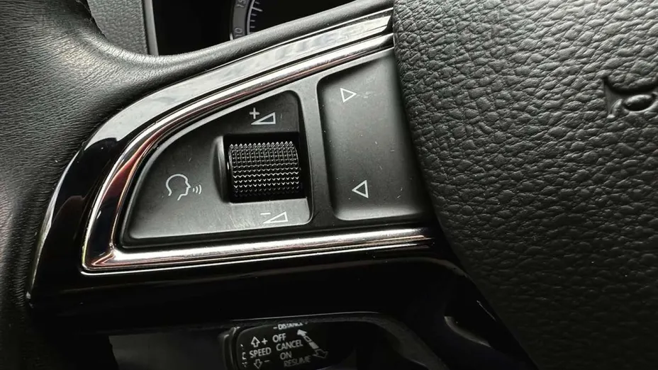 SKODA Karoq -