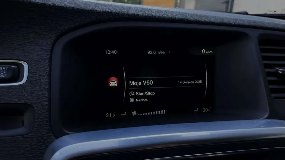VOLVO V60 -