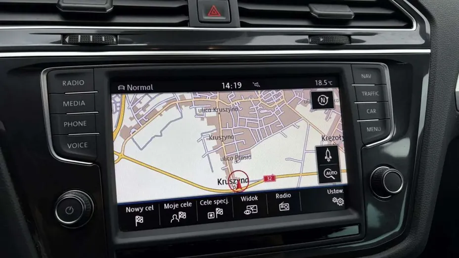 VOLKSWAGEN Tiguan -