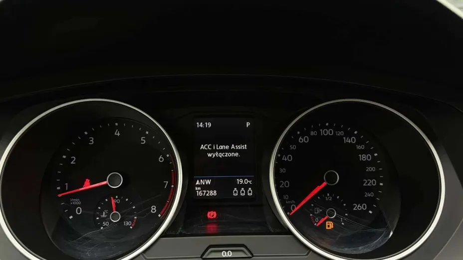 VOLKSWAGEN Tiguan -