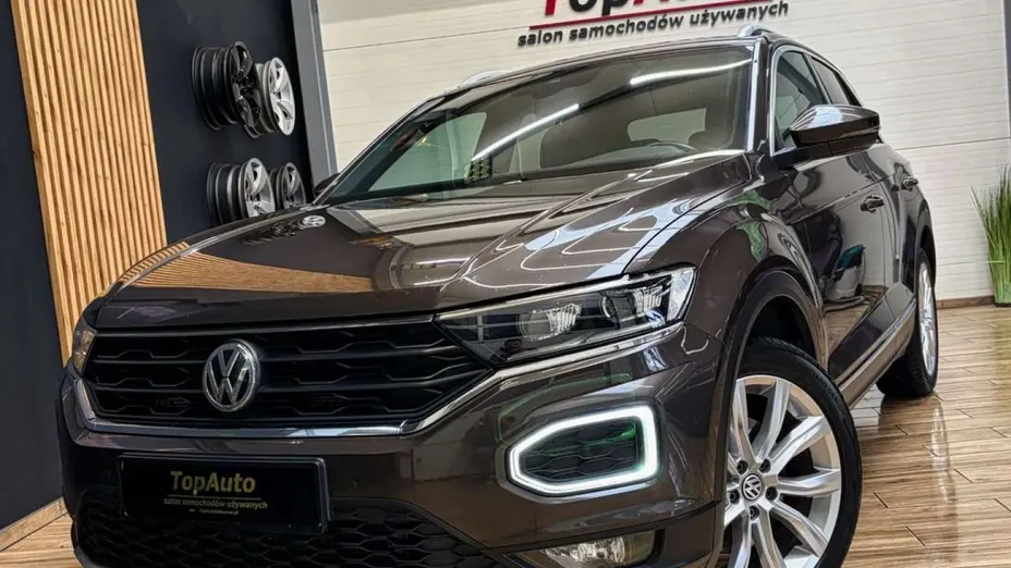 VOLKSWAGEN T-ROC -
