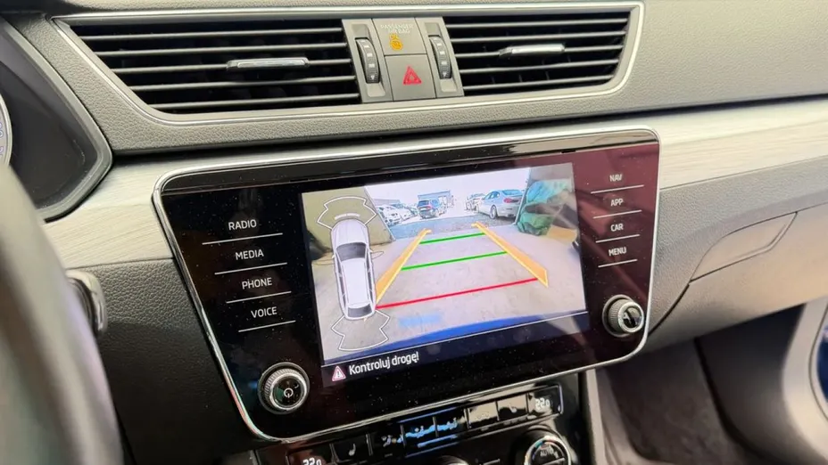 SKODA Superb -
