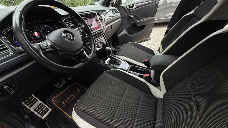 VOLKSWAGEN T-ROC -