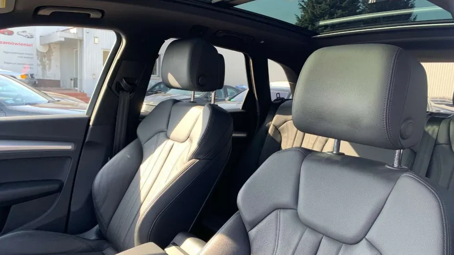 AUDI Q5 -