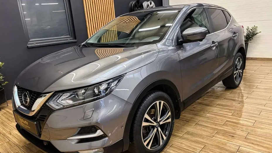 NISSAN Qashqai -