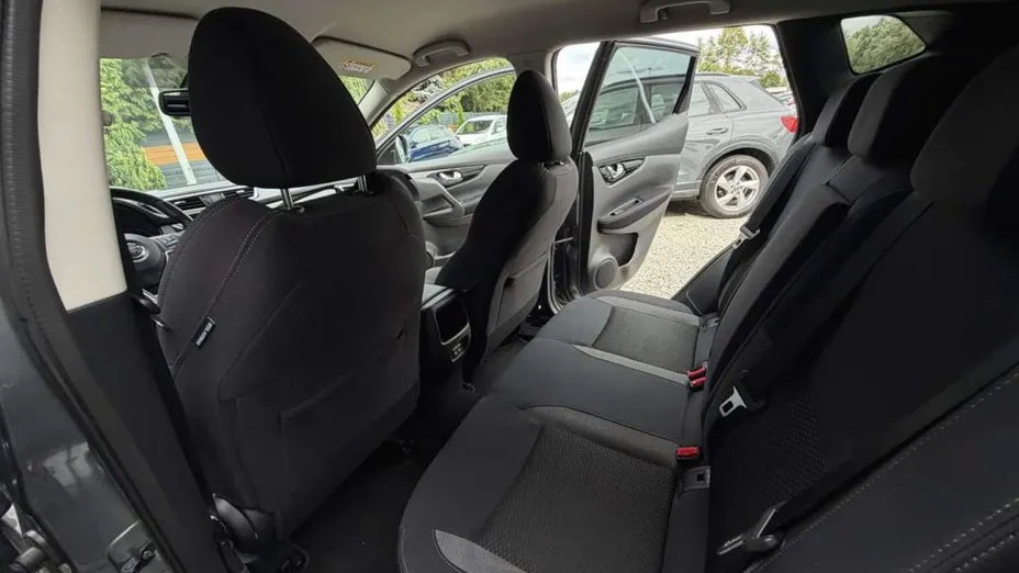 NISSAN Qashqai -