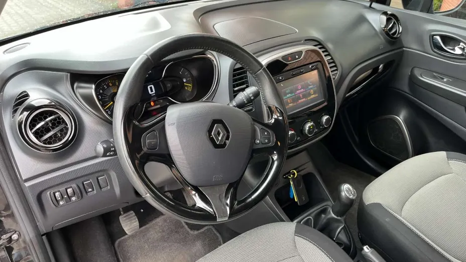 RENAULT Captur -
