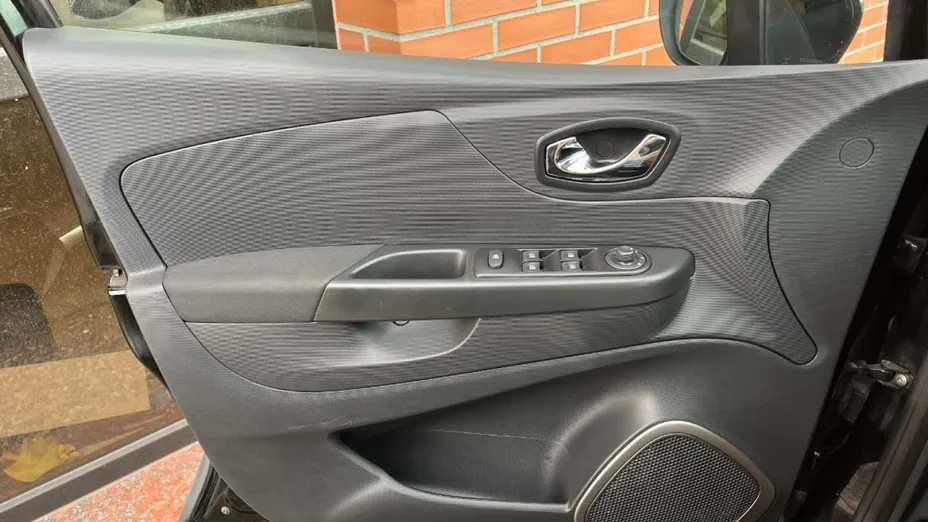 RENAULT Captur -