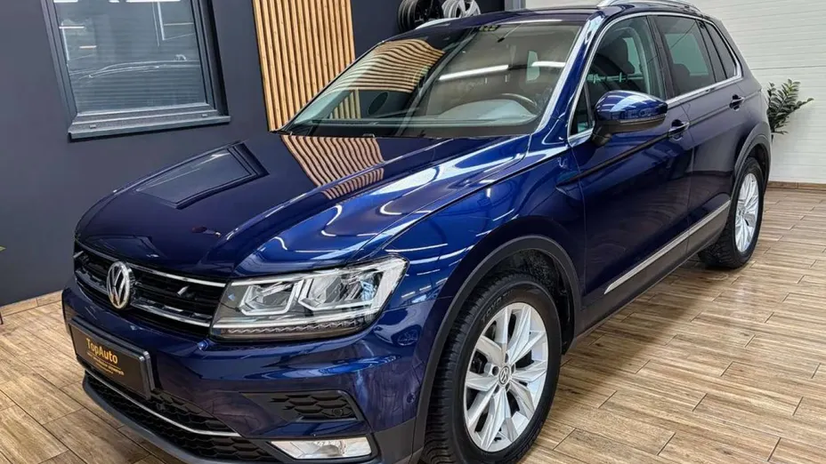 VOLKSWAGEN Tiguan -