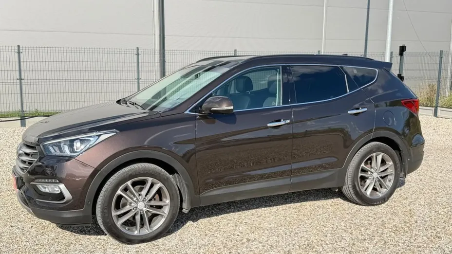 HYUNDAI Santa Fe -