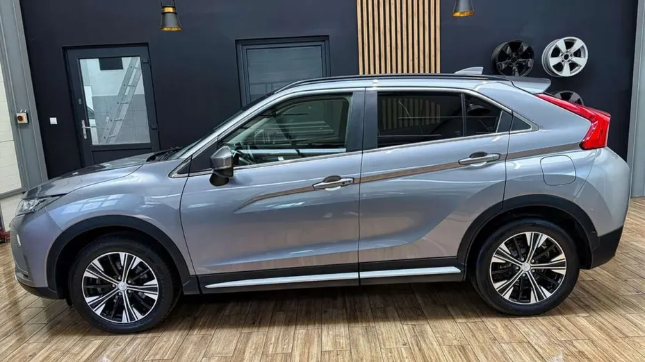 MITSUBISHI Eclipse Cross -