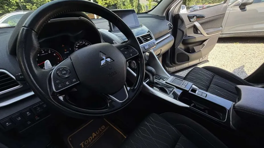MITSUBISHI Eclipse Cross -