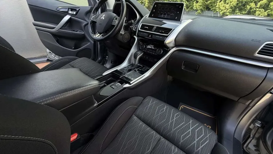 MITSUBISHI Eclipse Cross -