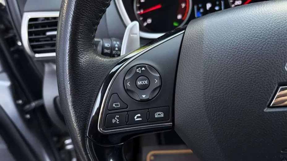 MITSUBISHI Eclipse Cross -