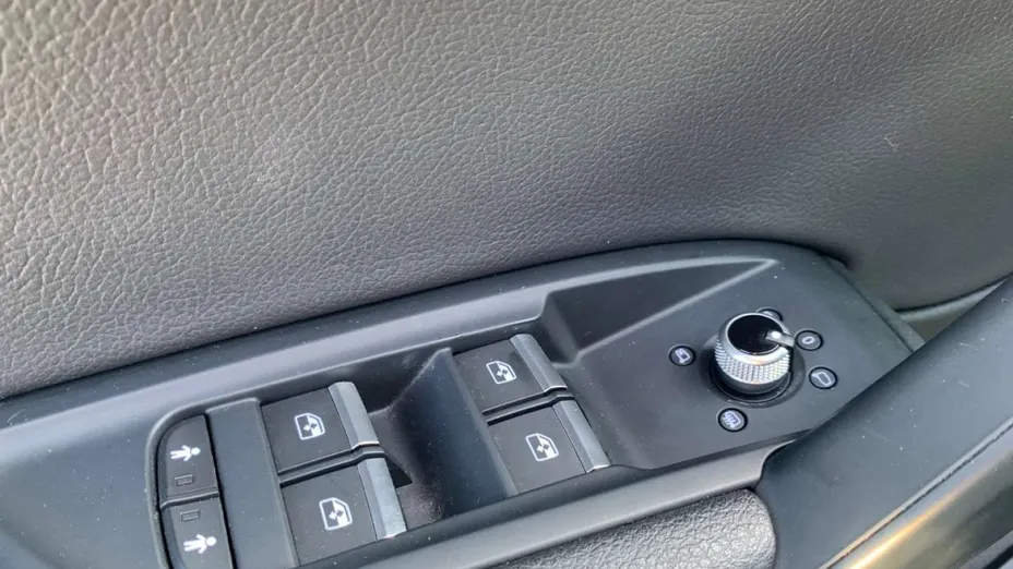 AUDI Q5 -