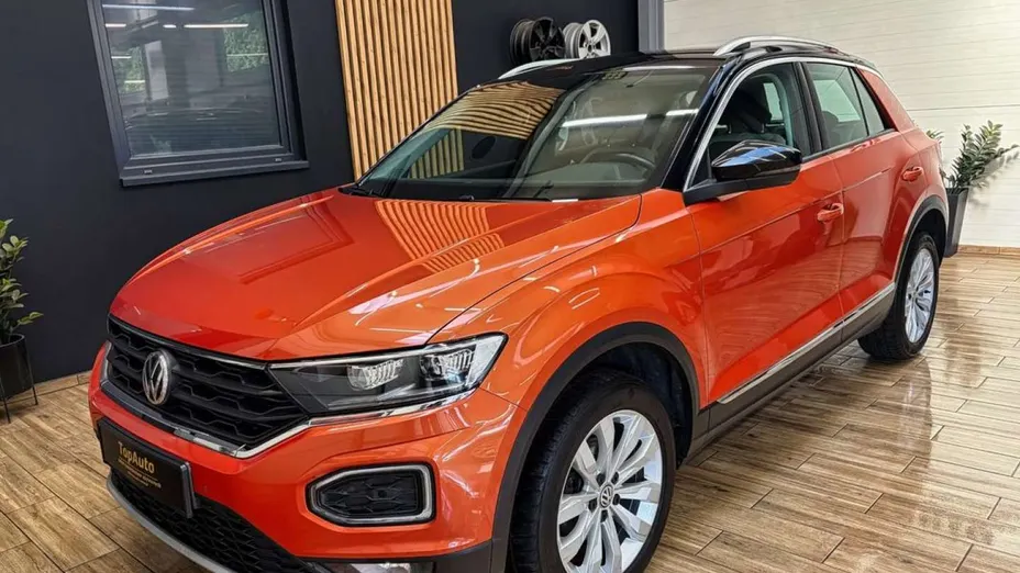 VOLKSWAGEN T-ROC -