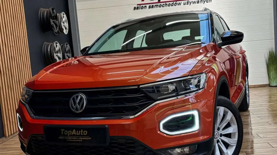 VOLKSWAGEN T-ROC -