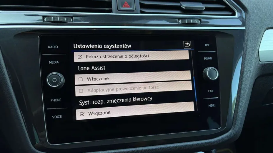 VOLKSWAGEN Tiguan -