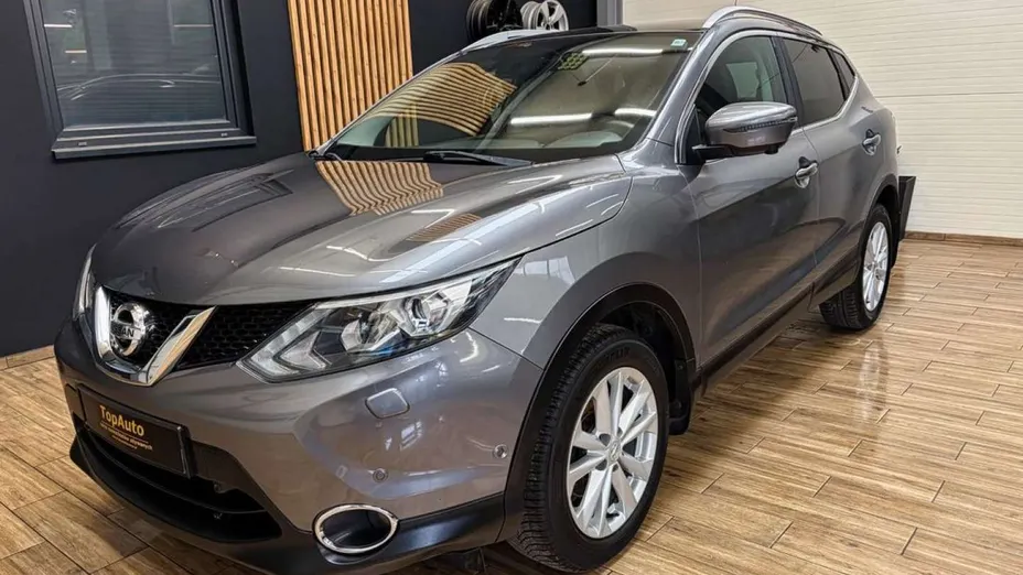NISSAN Qashqai -