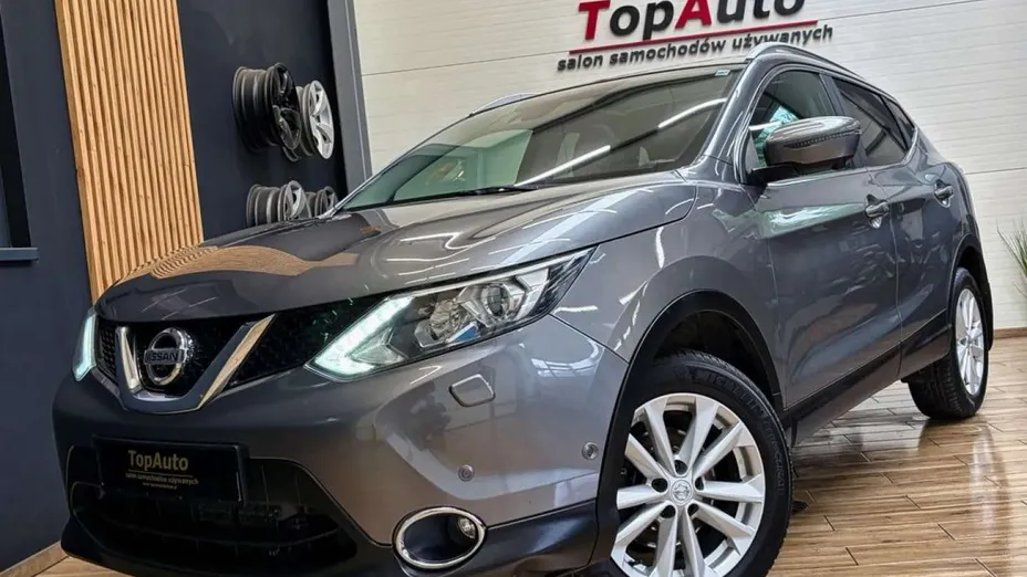 NISSAN Qashqai -