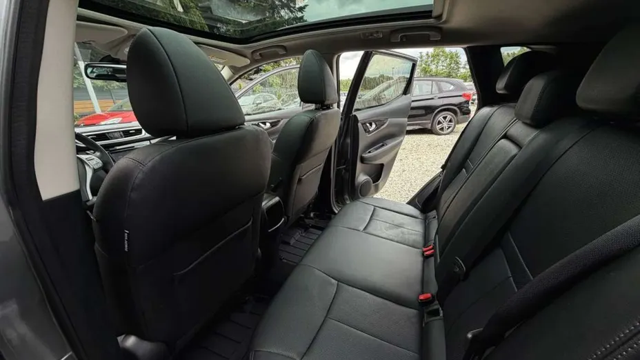 NISSAN Qashqai -