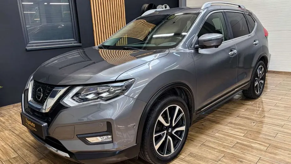 NISSAN X-Trail -